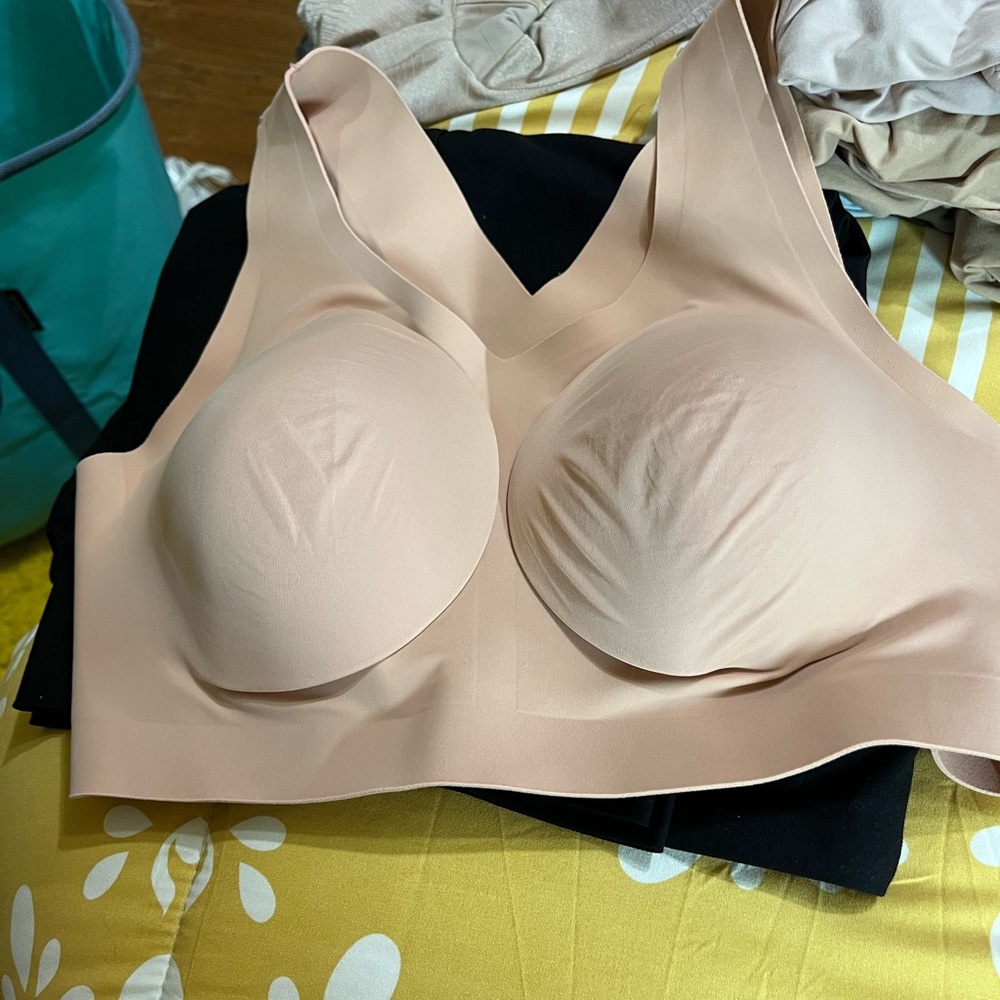 Evelyn & Bobbie Defy Bra. Medium